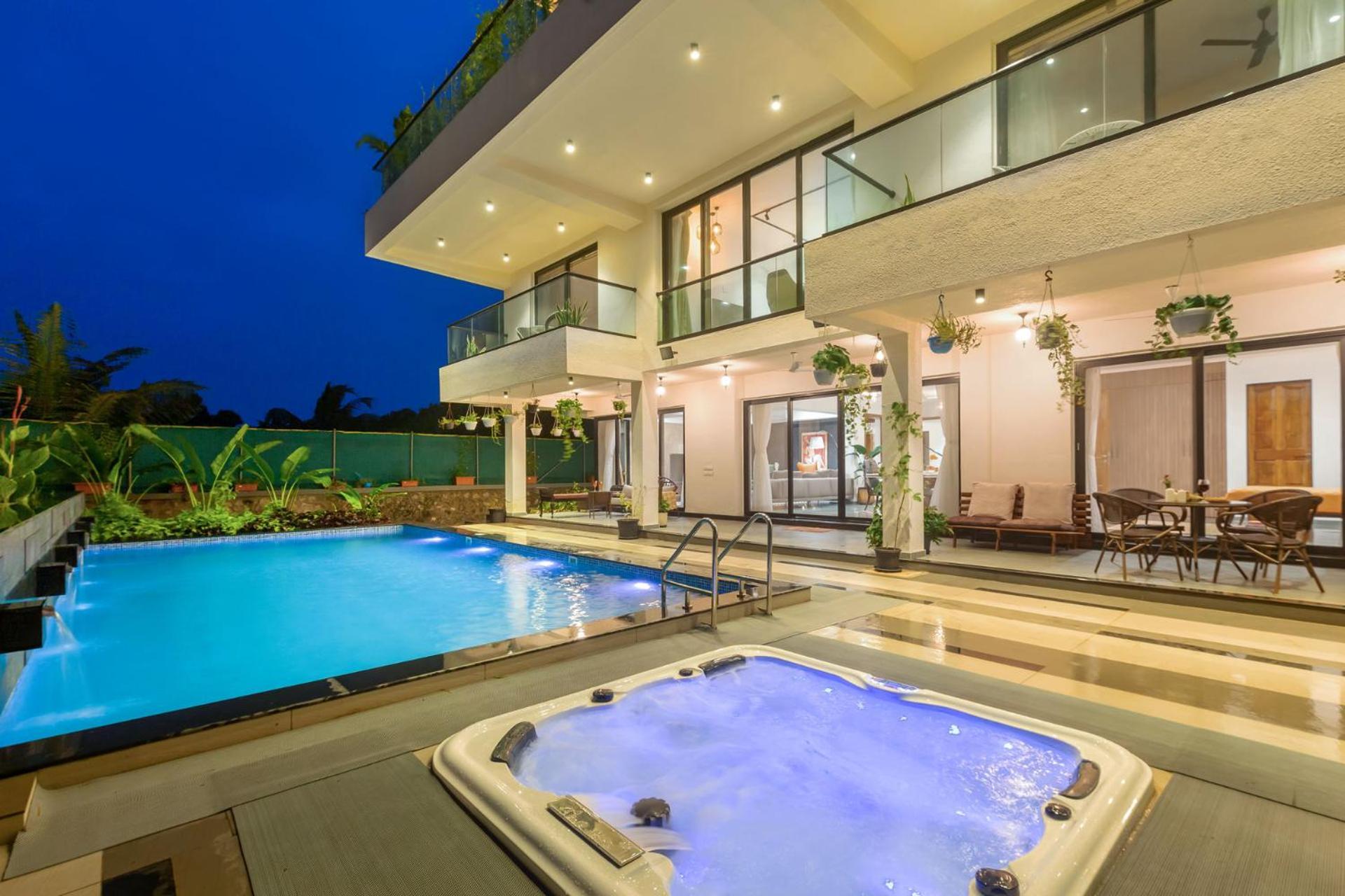 Villa Sereno By Stayvista - An Elegant And Entertaining Retreat Featuring A Swimming Pool, Outdoor Jacuzzi, Modern Interiors, And A Snooker Table Алибаг Экстерьер фото
